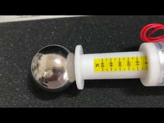 試験探査機11 50N 推力器を搭載した未結合試験ファイナー探査機 IEC61032 に適合する